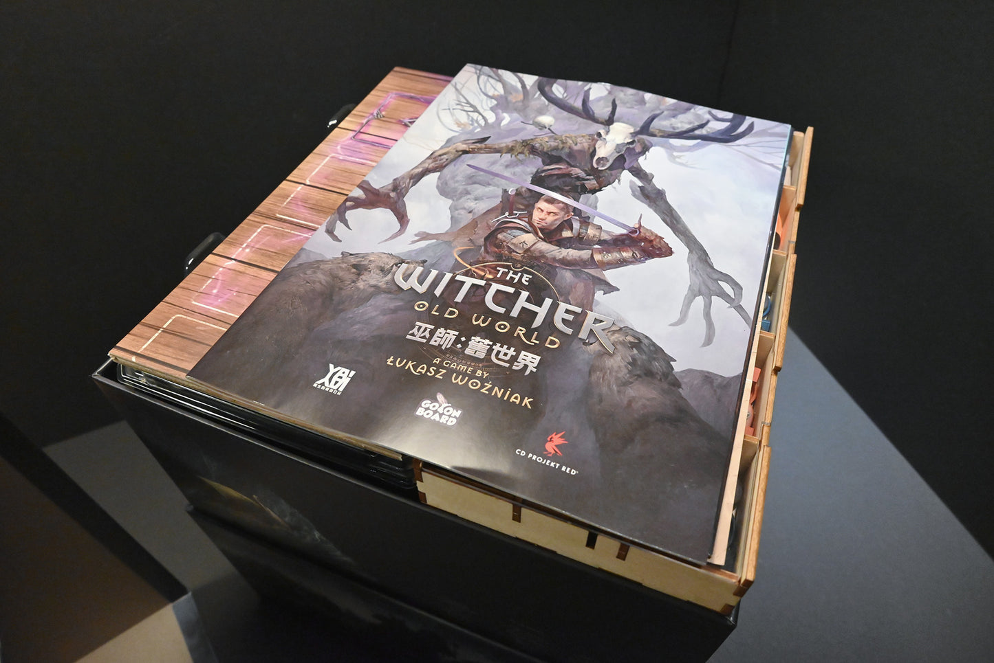 烏鴉盒子-巫師舊世界(大盒版) The Witcher: Old World(Big Box)桌遊收納盒 - Boardgamefever